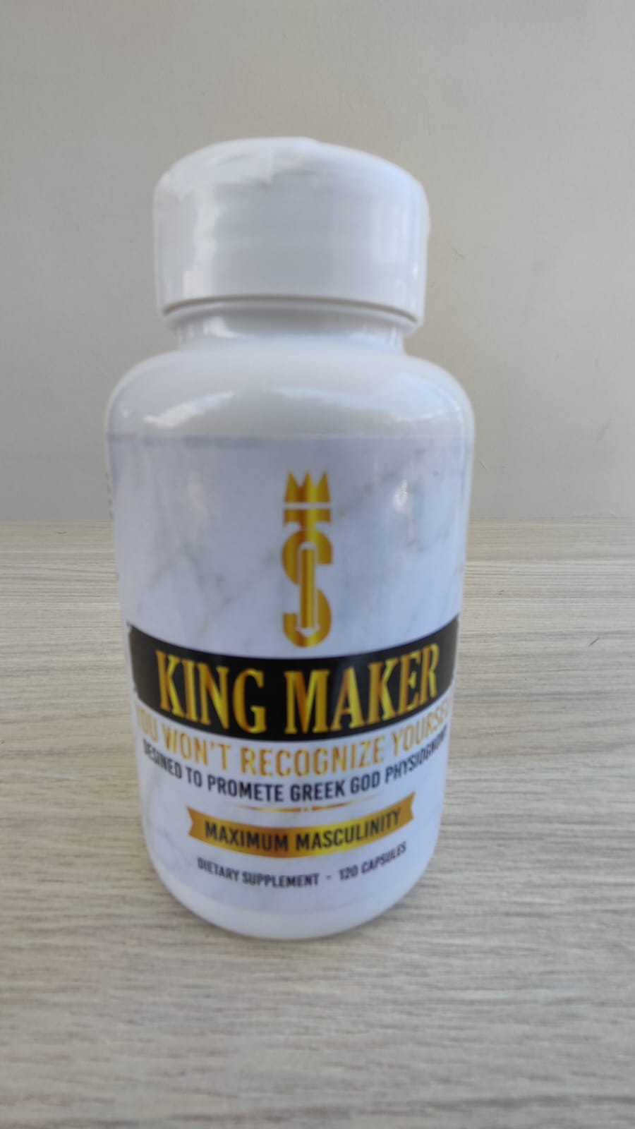 King Maker disponible en Yaxa Colombia